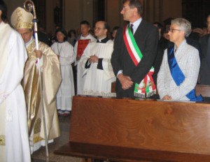 Dal sito del comune di San Giorgio di Piano: la presidente Draghetti a messa con fascia azzurra della Provincia